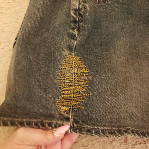 Distressed denim skirt from Old Navy, size 6 - Picture 3 of 5